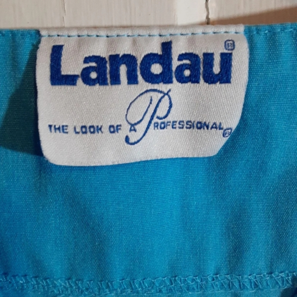 Scrub Top - Picture 3 of 9
